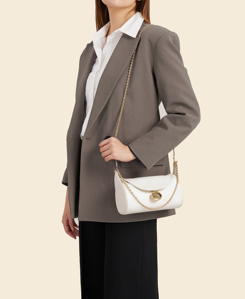 Cafuné Mini Drop Duffel in Ivory on model view