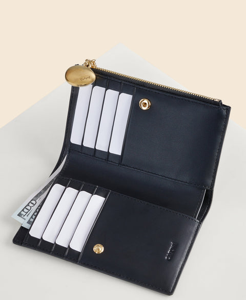 Cafuné Egg Long Wallet in Black interior view