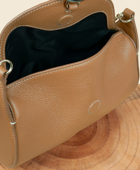 Cafuné Mini Drop Duffel in Chestnut interior view